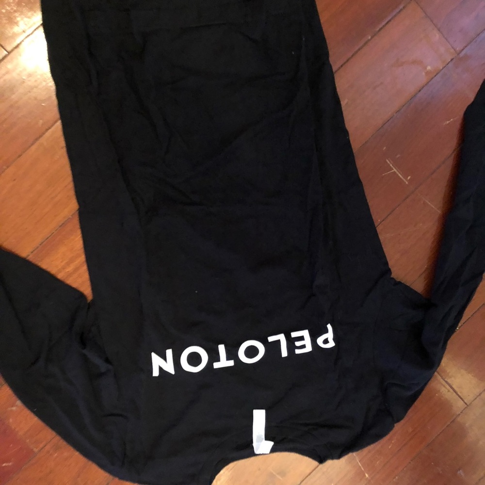 Peloton long sleeved tank